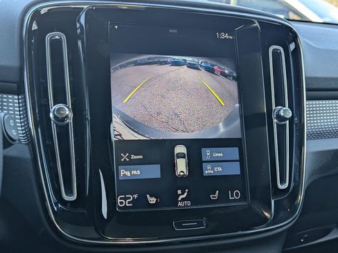 Used 2021 Volvo XC40 T5 R-Design w/ Protection Package Premier image 21