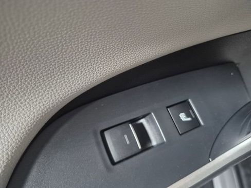 Used 2023 Toyota RAV4 Limited image 35