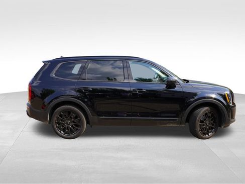 Certified 2022 Kia Telluride EX w/ EX Premium Package AWD/4WD image 2