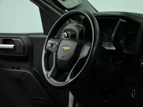 Used 2022 Chevrolet Silverado 1500 Custom image 32