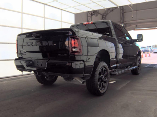 Used 2026 RAM 2500 Big Horn AWD/4WD image 5