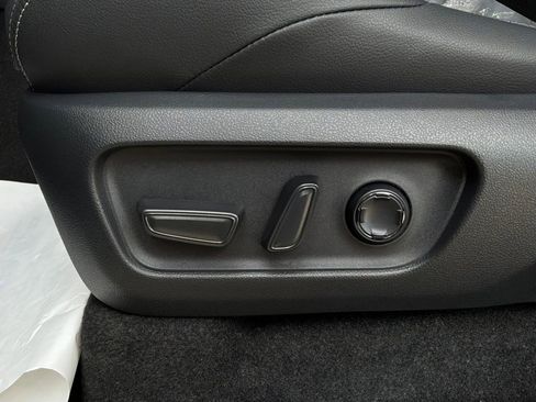 New 2026 Toyota 4Runner TRD Off-Road Premium AWD/4WD image 10