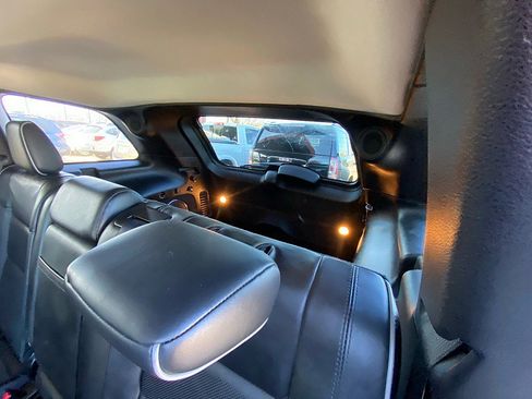 Used 2013 Jeep Grand Cherokee Overland image 17