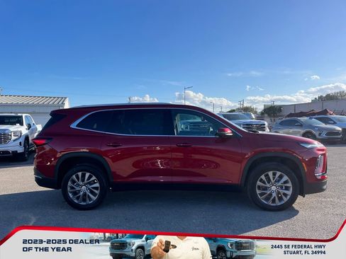 New 2026 Buick Enclave Preferred image 8