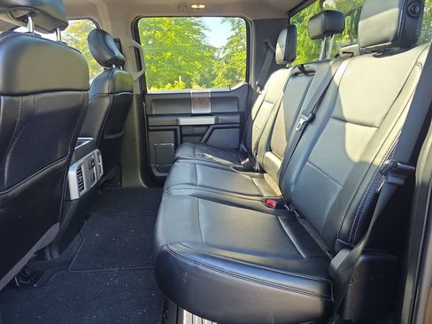 Used 2017 Ford F250 Lariat w/ Lariat Ultimate Package AWD/4WD image 8