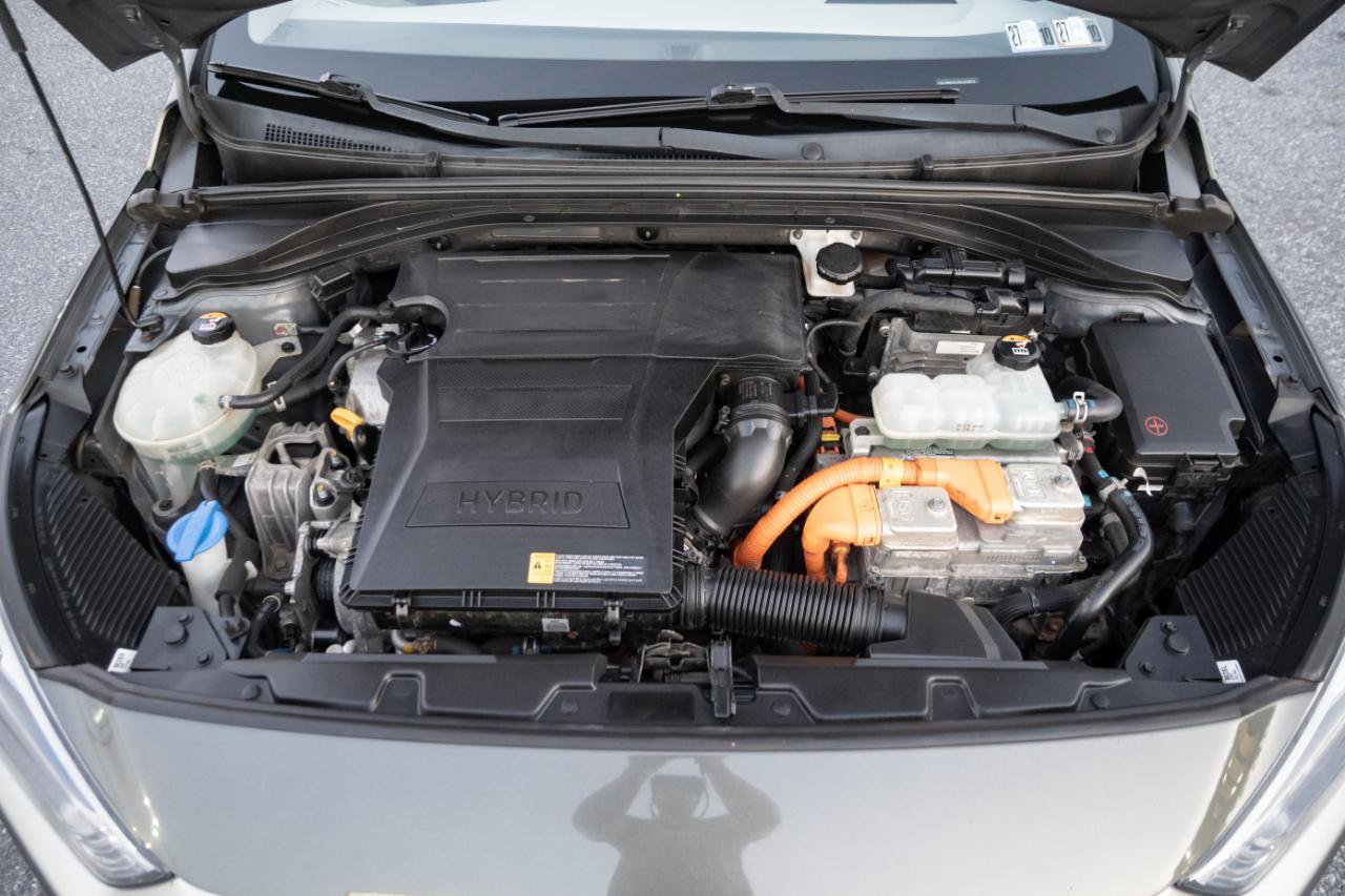 Used 2020 Hyundai Ioniq Blue FWD image 37
