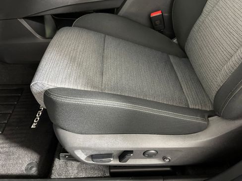 Used 2023 Nissan Rogue SV image 10