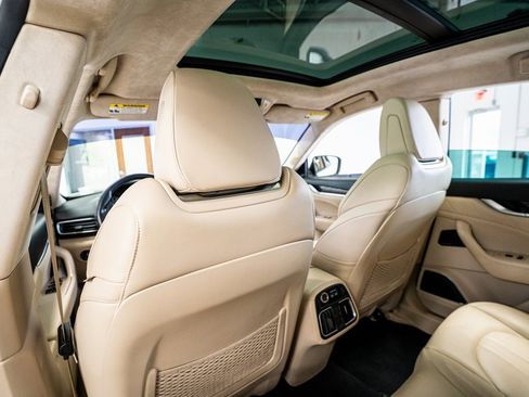 Used 2022 Maserati Levante Modena image 54