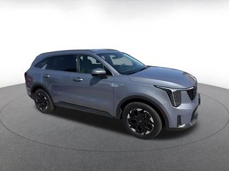 Used 2024 Kia Sorento S FWD video 2