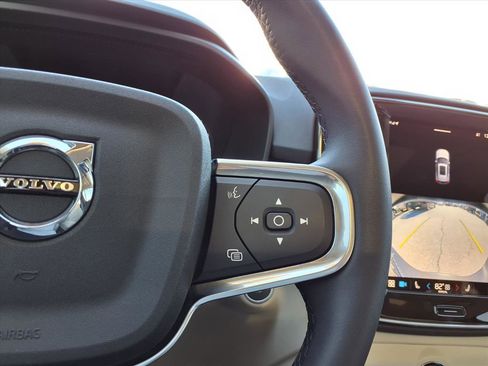 Certified 2023 Volvo XC40 B4 Plus w/ Driver Assist Package image 29