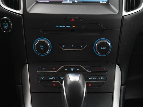 Used 2015 Ford Edge SEL w/ Equipment Group 201A AWD/4WD image 18