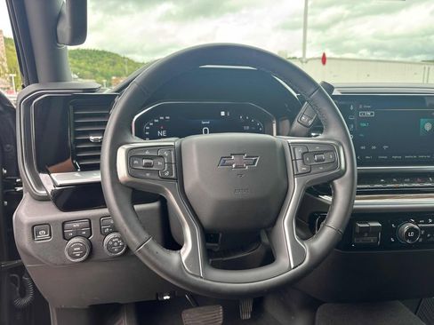 Used 2026 Chevrolet Silverado 1500 RST AWD/4WD image 15