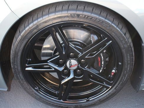 Used 2022 Chevrolet Corvette Stingray Preferred Cpe w/ Z51 Performance Package image 27