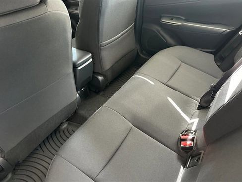 Used 2025 Toyota Prius Plug-In Hybrid image 10