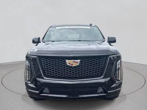 Certified 2026 Cadillac Escalade ESV Platinum Sport AWD/4WD image 2