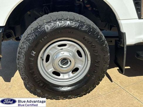 Certified 2025 Ford F250 XL w/ XL Off-Road Package AWD/4WD image 5