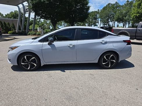 Certified 2025 Nissan Versa SR w/ Electronics Package FWD image 5