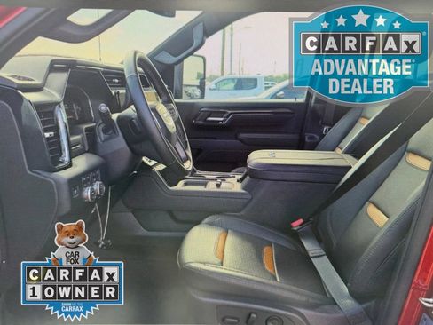 Used 2026 GMC Sierra 2500 AT4 AWD/4WD image 4