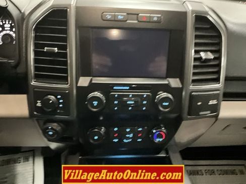 Used 2020 Ford F150 XLT w/ Equipment Group 302A Luxury AWD/4WD image 19