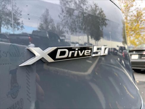 Used 2025 BMW iX xDrive50 image 11