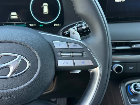 Certified 2025 Hyundai Palisade Calligraphy AWD/4WD image 27