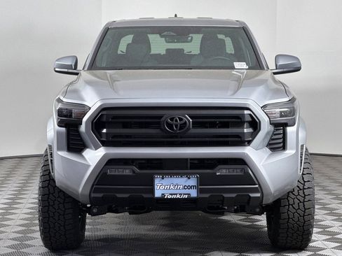 New 2025 Toyota Tacoma SR5 AWD/4WD image 9