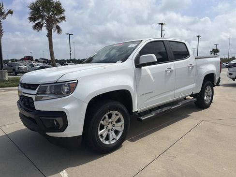 Used 2021 Chevrolet Colorado LT w/ Safety Package image 3