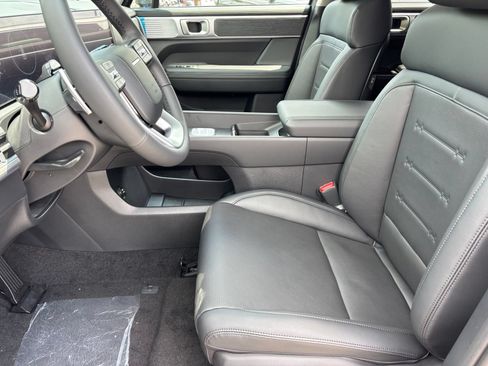 New 2026 Hyundai Santa Fe Limited FWD image 12