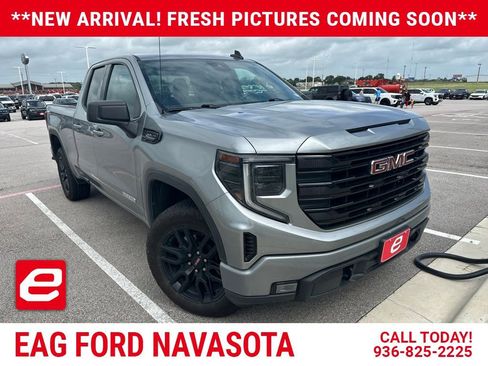 Used 2023 GMC Sierra 1500 Elevation AWD/4WD image 1