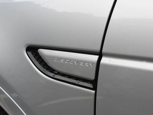 Used 2020 Land Rover Discovery Sport HSE R-Dynamic AWD/4WD image 41