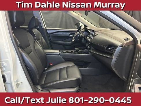 Used 2023 Nissan Rogue SV w/ SV Premium B Package AWD/4WD image 15
