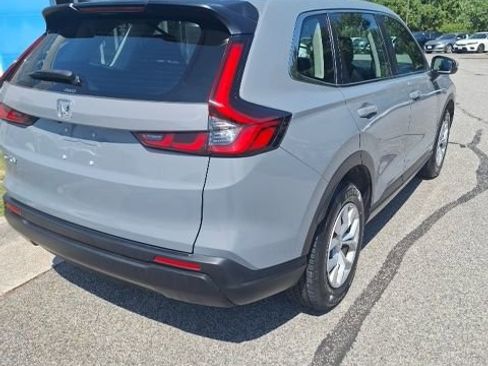 Used 2024 Honda CR-V LX image 7