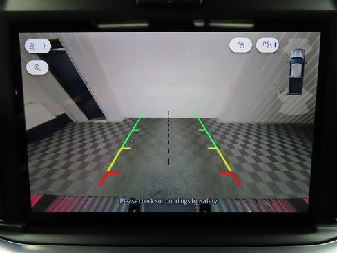 Used 2025 Ford F250 Platinum w/ Platinum Plus Package image 16