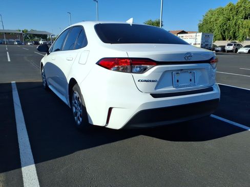 Certified 2026 Toyota Corolla LE FWD image 4