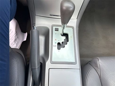 Used 2005 Toyota Solara SLE image 21