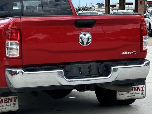 Used 2024 RAM 3500 Tradesman w/ Chrome Appearance Group AWD/4WD image 6
