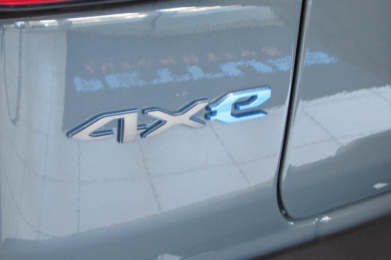 New 2024 Jeep Wrangler Unlimited AWD/4WD image 13
