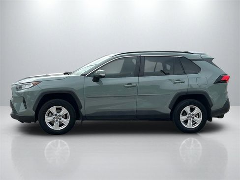 Used 2021 Toyota RAV4 XLE image 8