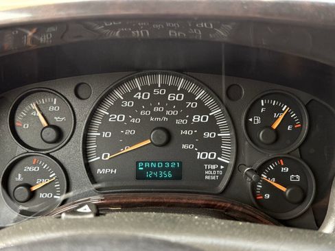 Used 2007 Chevrolet Express 2500 Extended w/ Preferred Equipment Group RWD image 23