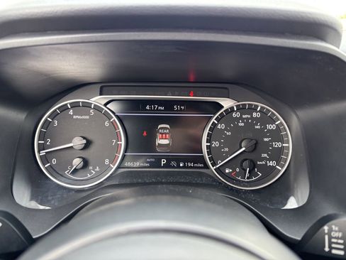Used 2024 Nissan Rogue S AWD/4WD image 16