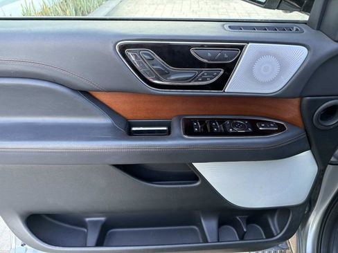 Used 2024 Lincoln Navigator L Black Label image 11