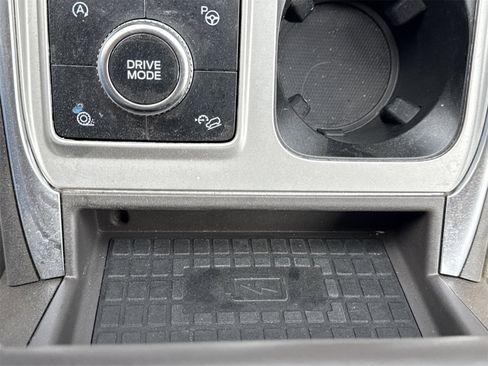 Used 2022 Ford Explorer Platinum w/ Equipment Group 601A image 36