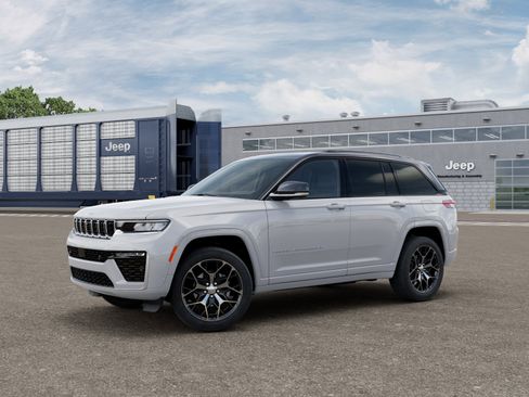 New 2026 Jeep Grand Cherokee Summit AWD/4WD image 25