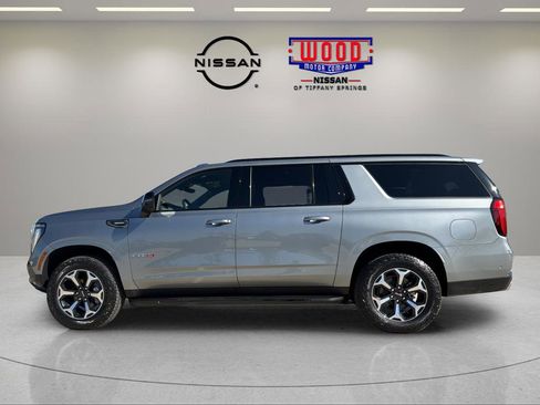 Used 2026 GMC Yukon XL AT4 w/ Premium Trailering Package AWD/4WD image 5