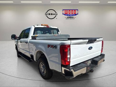 Used 2024 Ford F250 XL w/ FX4 Off-Road Package AWD/4WD image 4
