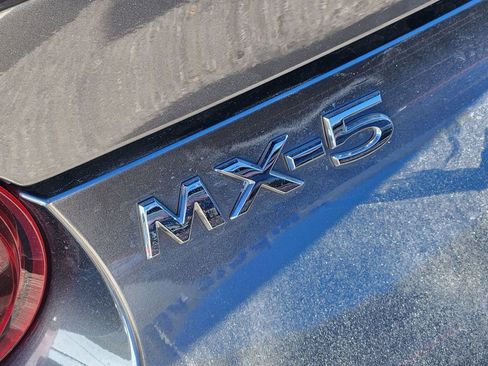 Used 2023 MAZDA MX-5 Miata Club image 7