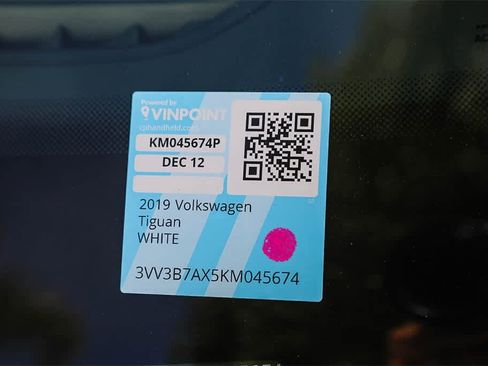 Used 2019 Volkswagen Tiguan SE image 26