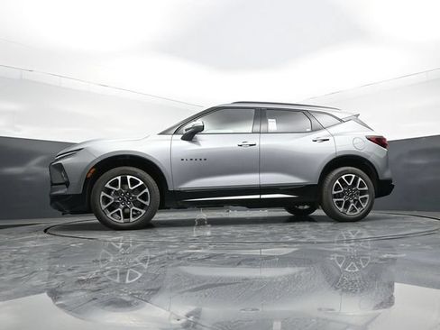 Used 2025 Chevrolet Blazer RS AWD/4WD image 55