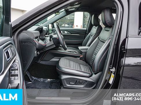 Used 2025 Ford Explorer ST-Line AWD/4WD image 18