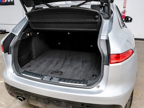 Used 2019 Jaguar F-PACE S image 55